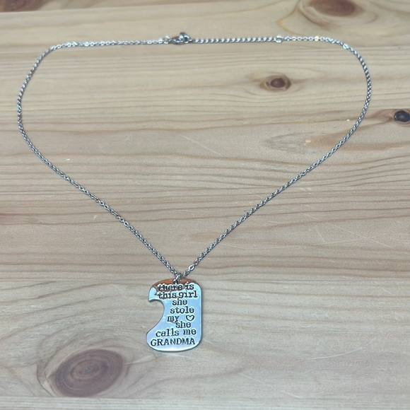 Grandma / Granddaughter Necklace Silver Tone 18” + 2” Ext NWOT - Picture 3 of 6